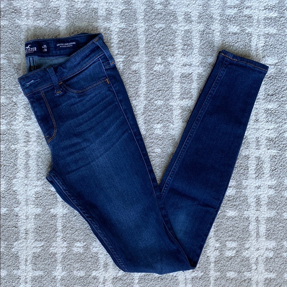 •Hollister• Low Rise Skinny Jean Legging